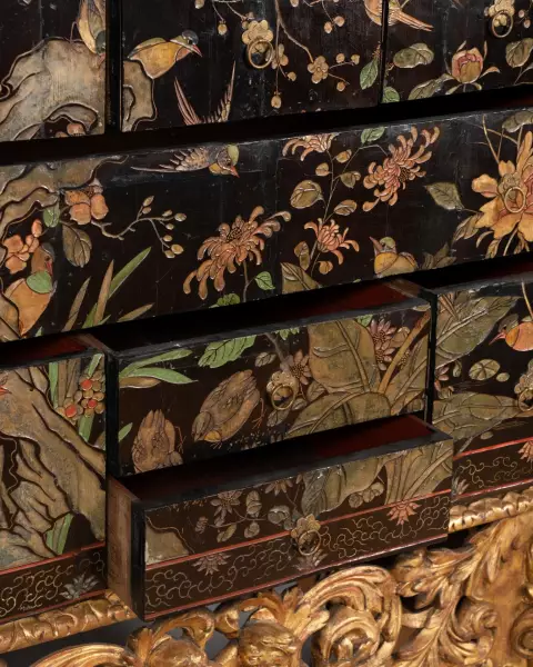 Cabinet en laque de Coromandel vers 1680-1700