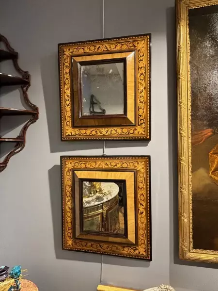 Paire de miroirs en marqueterie, Dauphiné époque Louis XIV