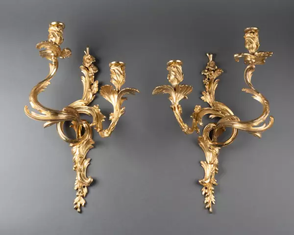 Paire d’appliques rocailles, Paris époque Louis XV vers 1750