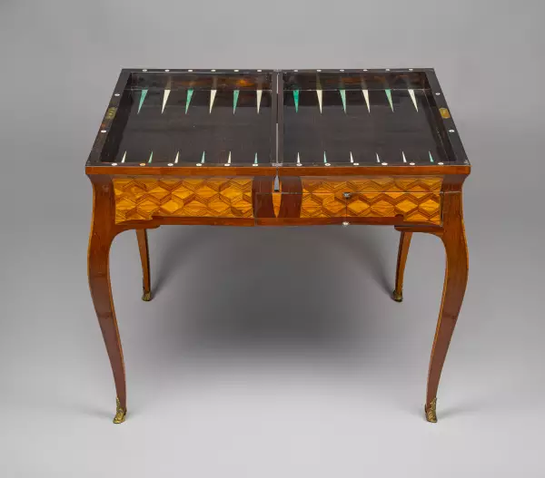 Table tric-trac de voyage à système P.Denizot vers 1770
