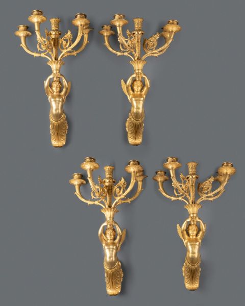 Série de quatre appliques aux enfants ailés, Paris époque Empire