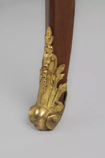 Bureau plat en placage d’amarante , François Lieutaud vers 1730
