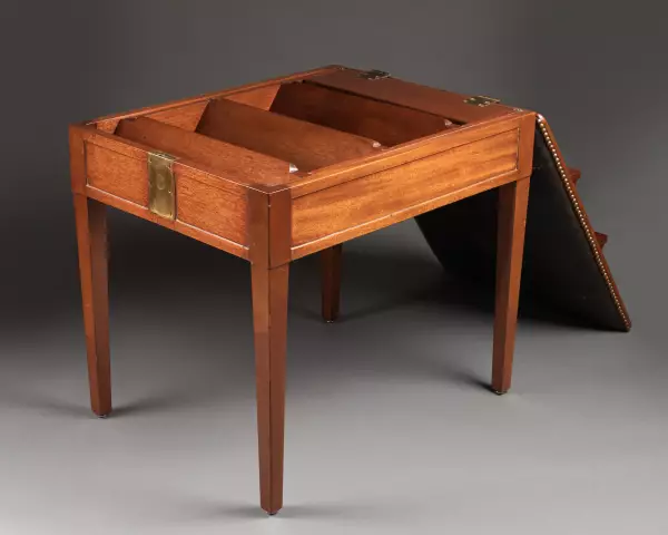 Tabouret de bibliothèque à transformation, par Jacob Frères