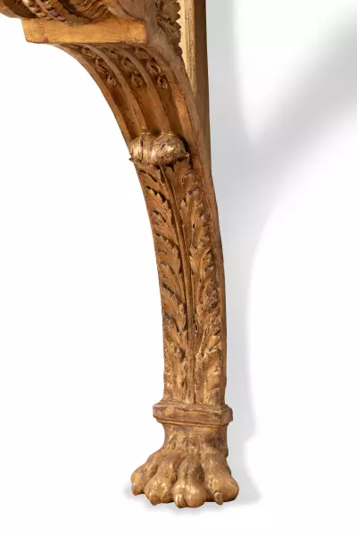 Console en bois de chêne doré d’après de Lalonde vers 1785
