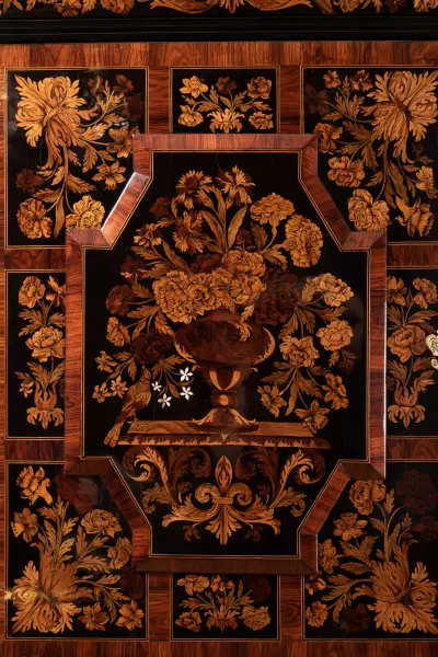 Buffet deux corps en marqueterie, attribué à Thomas Hache vers 1690