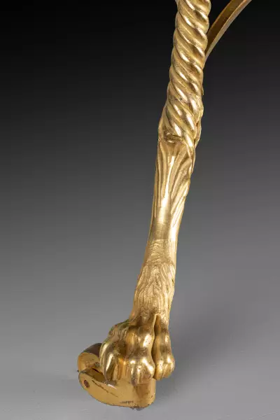 Guéridon tripode en bronze doré, Paris vers 1790