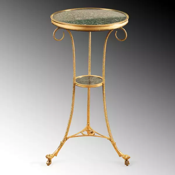 Guéridon tripode en bronze doré, Paris vers 1790
