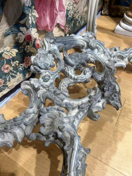 Table-console à décor rocaille, Provence, vers 1730