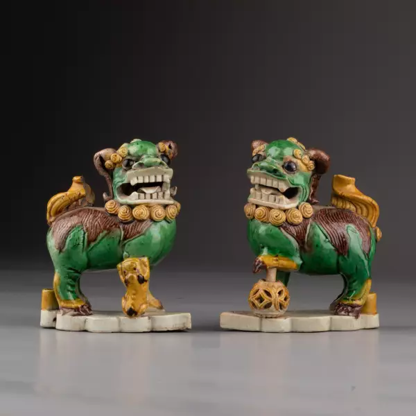 Paire de chiens de Fö, Collection Rothschild, Chine époque Kangxi