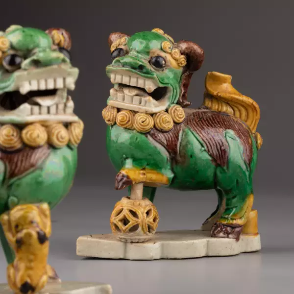 Paire de chiens de Fö, Collection Rothschild, Chine époque Kangxi
