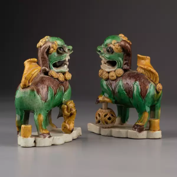 Paire de chiens de Fö, Collection Rothschild, Chine époque Kangxi