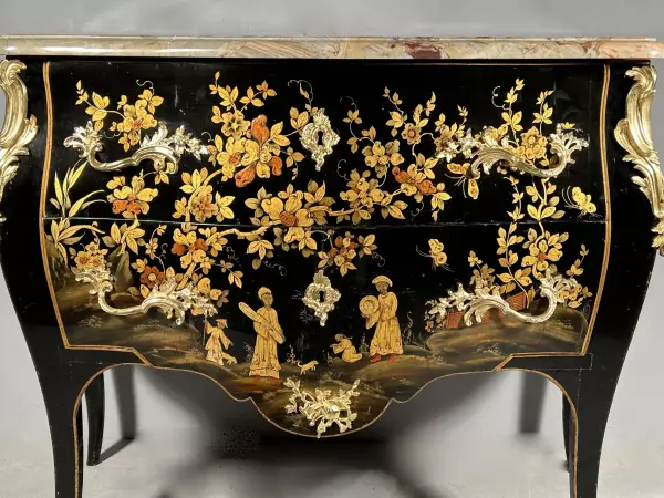 Commode au vernis Martin, Paris époque Louis XV