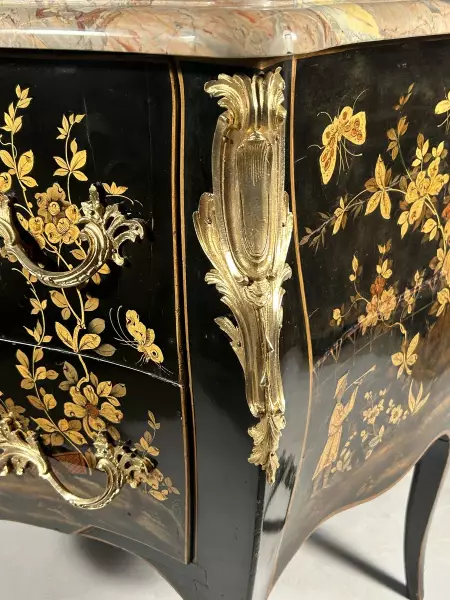 Commode au vernis Martin, Paris époque Louis XV