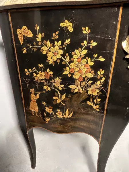 Commode au vernis Martin, Paris époque Louis XV