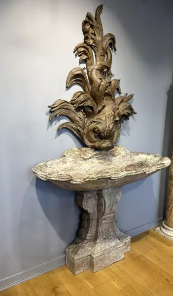 Fontaine en marbre et plomb, Paris époque Louis XV