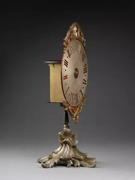 Pendule veilleuse de voyage à cadran tournant vers 1740