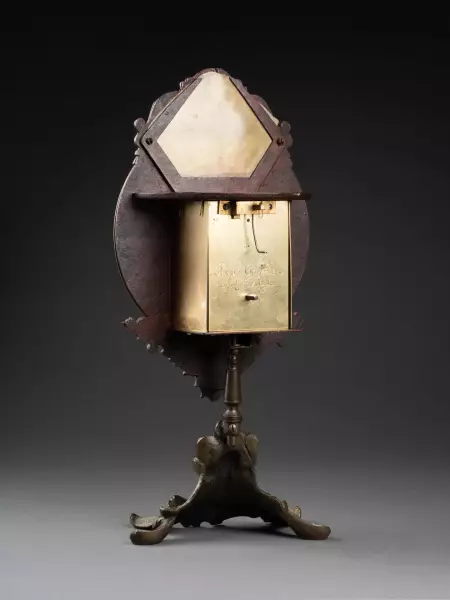 Pendule veilleuse de voyage à cadran tournant vers 1740