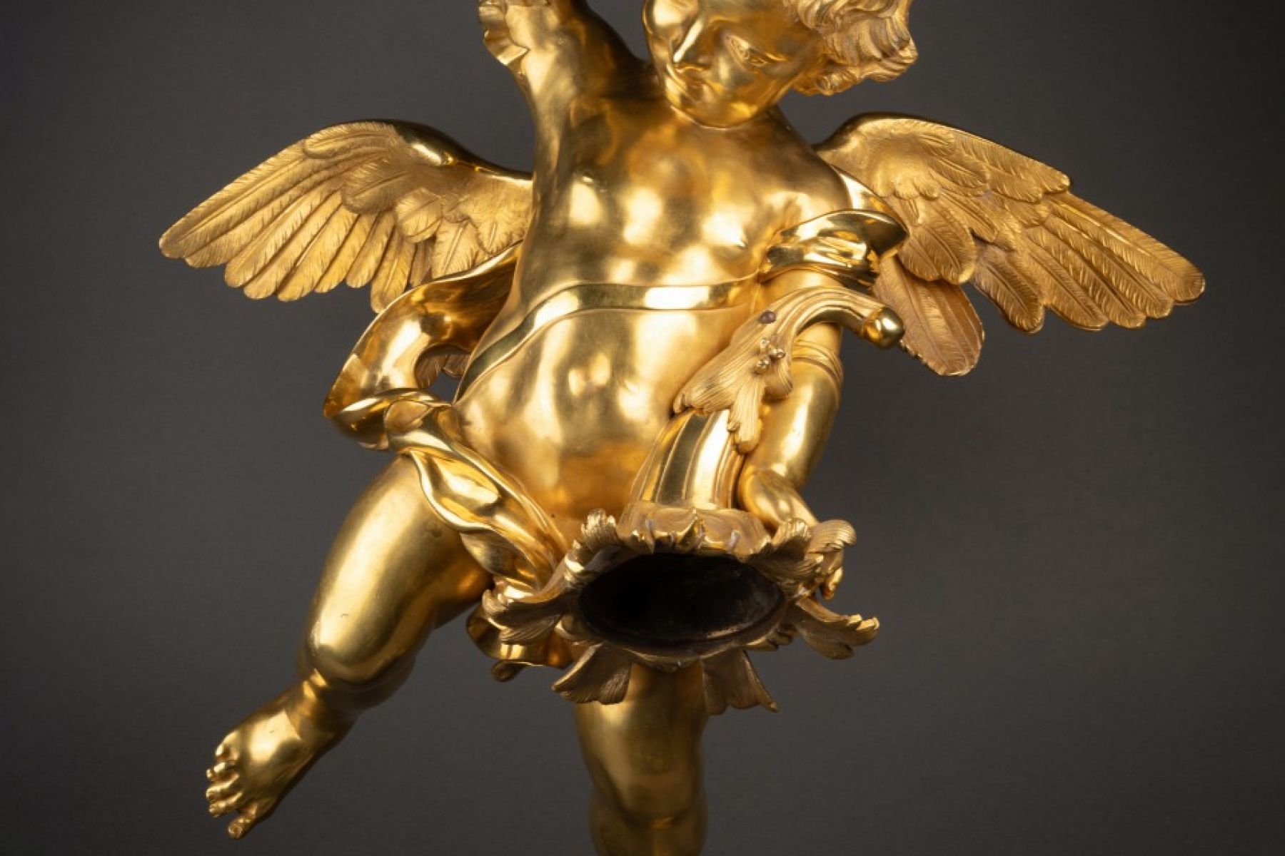 Ange en bronze doré au mercure, Italie 18e siècle