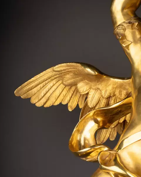 Ange en bronze doré au mercure, Italie 18e siècle