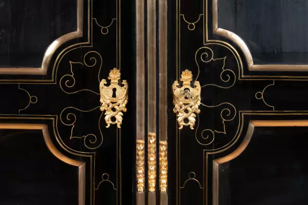 Bibliothèque Boulle à toiture en pagode, Paris vers 1700