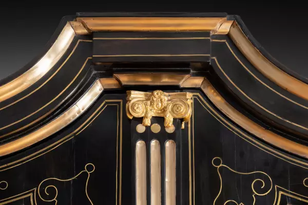 Bibliothèque Boulle à toiture en pagode, Paris vers 1700