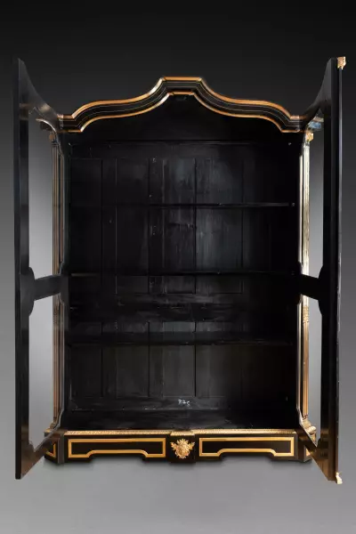 Bibliothèque Boulle à toiture en pagode, Paris vers 1700