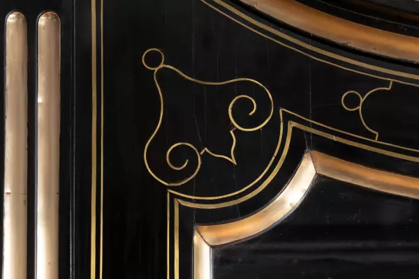 Bibliothèque Boulle à toiture en pagode, Paris vers 1700