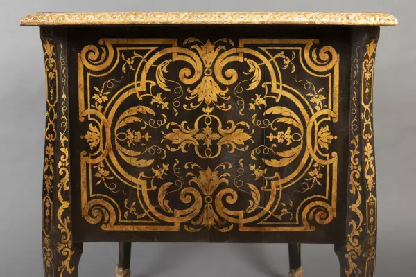 Bureau Mazarin en laque à l’imitation de la marqueterie Boulle , époque Louis XIV
