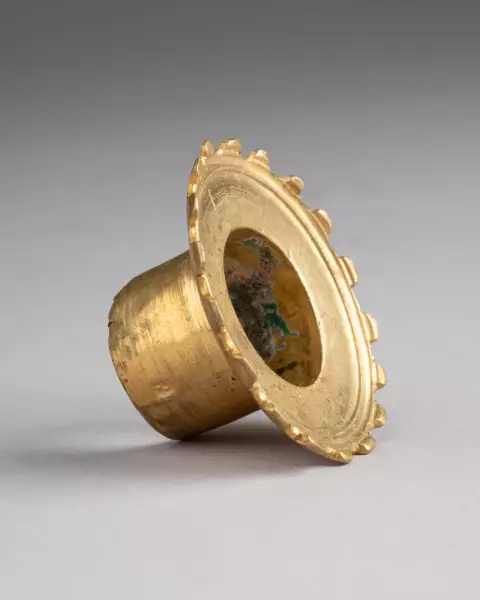 Bougeoir à main en laque et bronze doré, Paris vers 1750