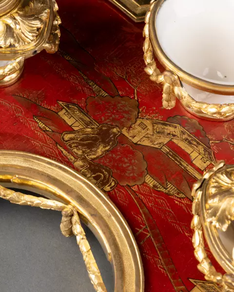 Encrier en laque et porcelaine de Chine, Paris vers 1770