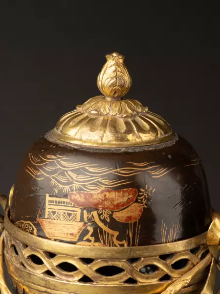 Pot-pourri en porcelaine de Meissen et laque du Japon vers 1775