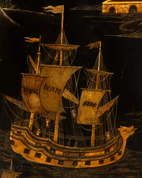 Paire d’encoignures en vernis martin par Léonard Boudin vers 1760