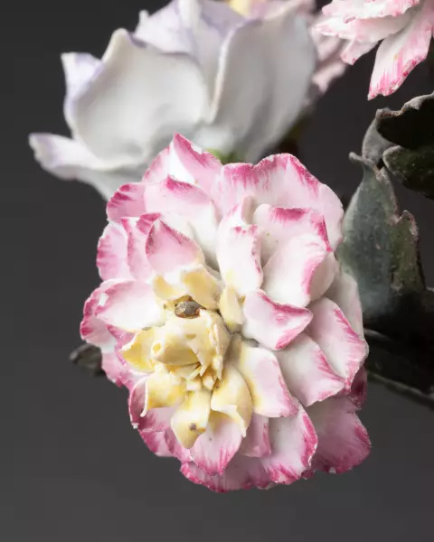 Rafraichissoir monté en composition florale, Paris époque Louis XVI