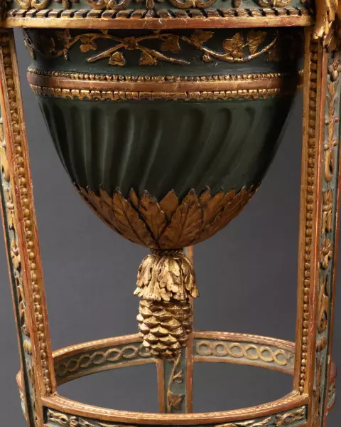 Jardinière en athénienne laquée et dorée, Piémont vers 1800