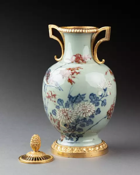 Vase céladon chinois monté en pot-pourri à Paris vers 1780