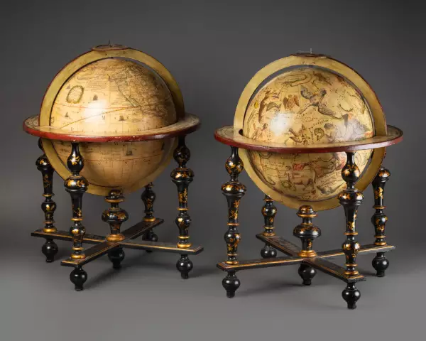 Paire de globes terrestre et céleste par L.C. Desnos, Paris vers 1750