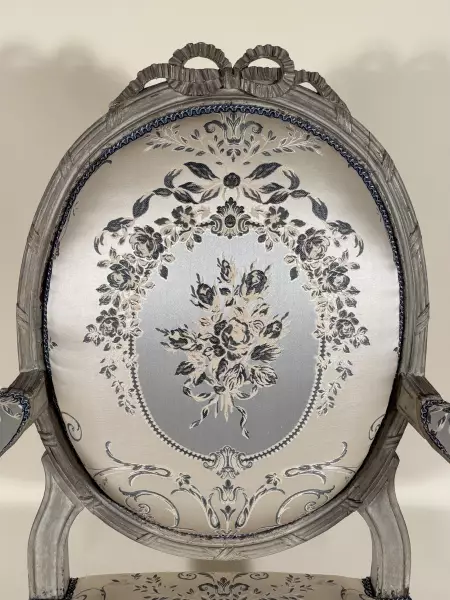 Paire de fauteuils à dossiers plats par F.N Geny, Lyon vers 1775