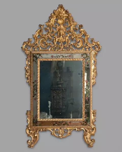 Miroir en bois doré et verres de Murano, Venise vers 1750