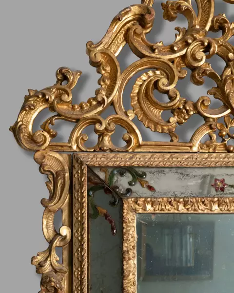 Miroir en bois doré et verres de Murano, Venise vers 1750