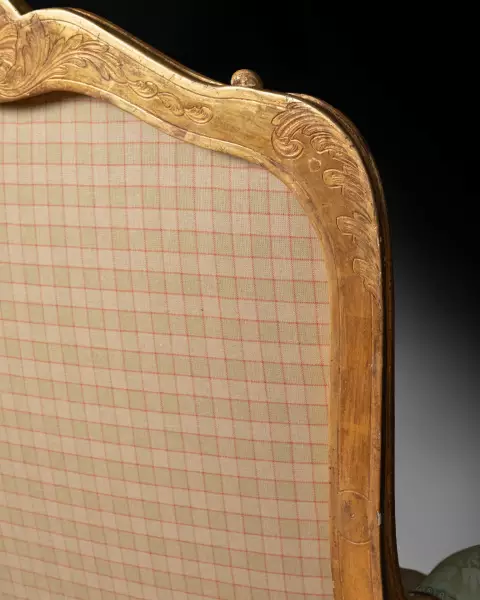 Paire de fauteuils en bois doré par J.B Cresson, Paris vers 1760