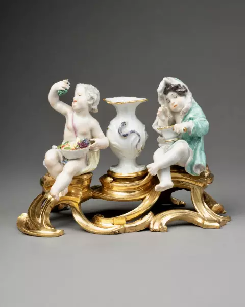 Paire de groupes les 4 saisons de Meissen vers 1750