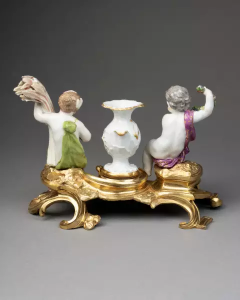Paire de groupes les 4 saisons de Meissen vers 1750
