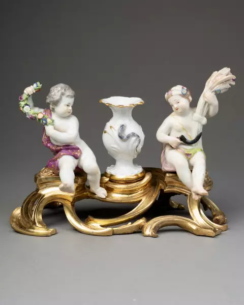 Paire de groupes les 4 saisons de Meissen vers 1750