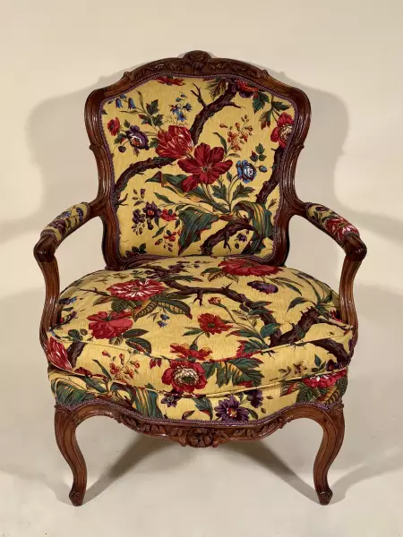 Importante bergère attribuée à Pierre Nogaret, Lyon, vers 1750
