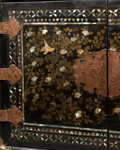 Cabinet Nanban en laque du Japon vers 1600
