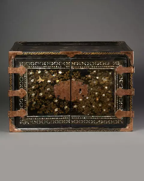 Cabinet Nanban en laque du Japon vers 1600