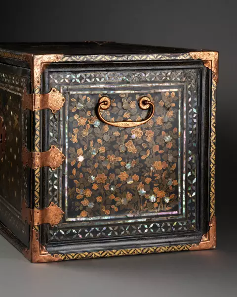 Cabinet Nanban en laque du Japon vers 1600